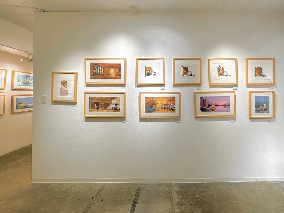独处与共处的哲思个展：《水獭先生的新邻居》原画展墙